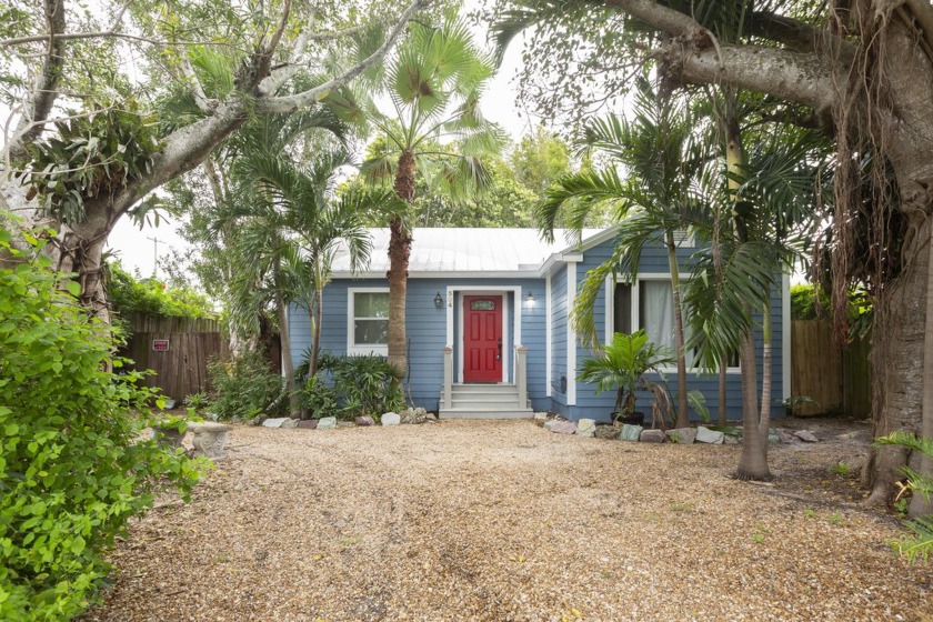 2/1 Key West Style Cottage. 3 Blocks to the heart of Downtown - Beach Home for sale in Delray Beach, Florida on Beachhouse.com