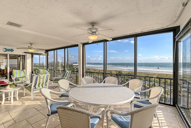 Penthouse w Miles of Gulf Views! 4BR 3 BA Siesta Key Beach w - Beach Vacation Rentals in Sarasota, Florida on Beachhouse.com