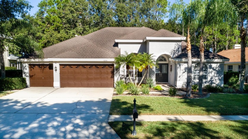 Brand new roof!!! Don't miss out on this gorgeous Lynnwood home - Beach Home for sale in Palm Harbor, Florida on Beachhouse.com
