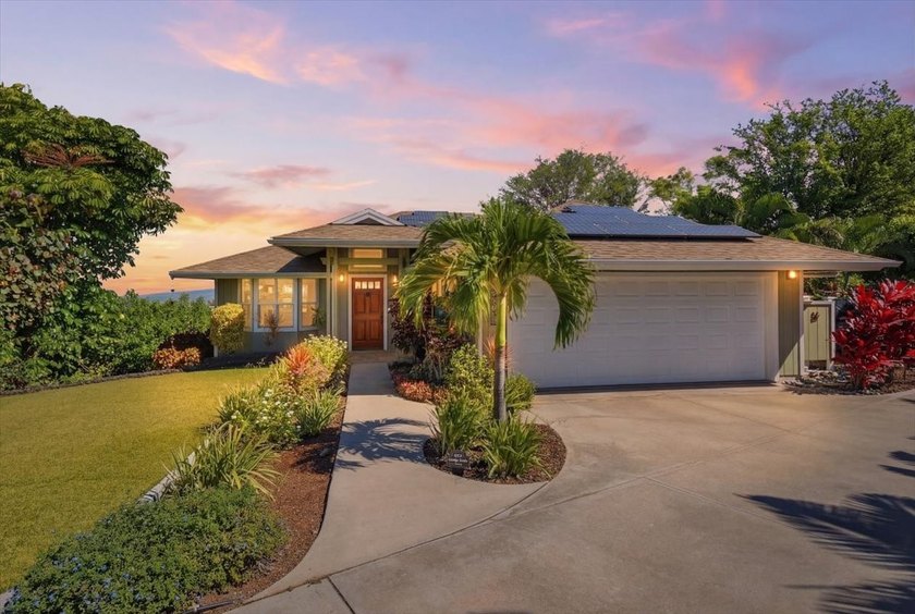 Step into this exceptional 3 bedroom, 3 bathroom, custom home - Beach Home for sale in Waikoloa, Hawaii on Beachhouse.com