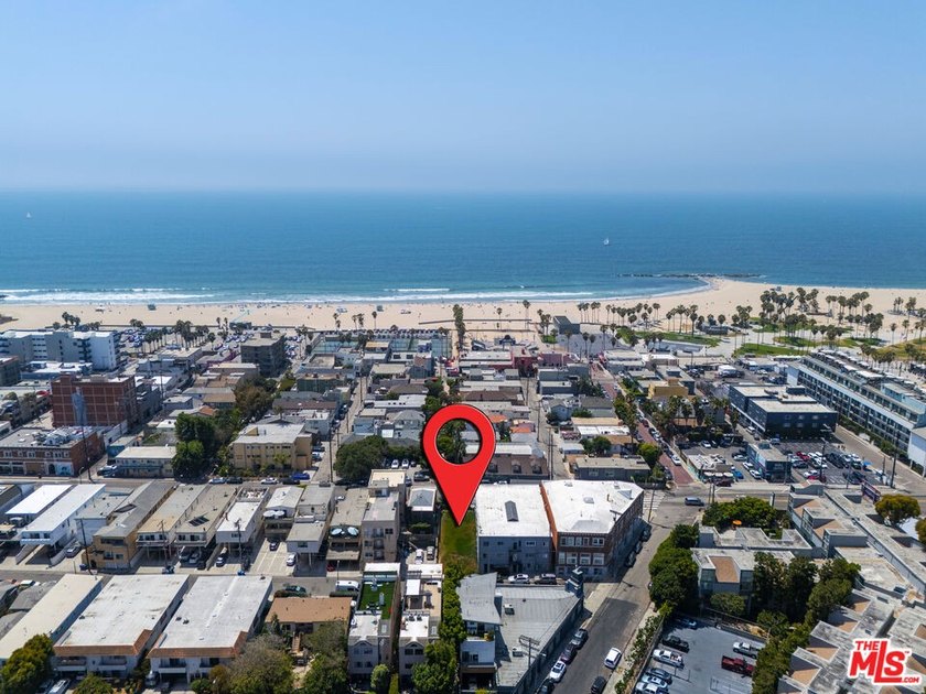 PRICE IMPROVEMENT Rare Vacant Lot in Prime Venice! An - Beach Lot for sale in Venice, California on Beachhouse.com