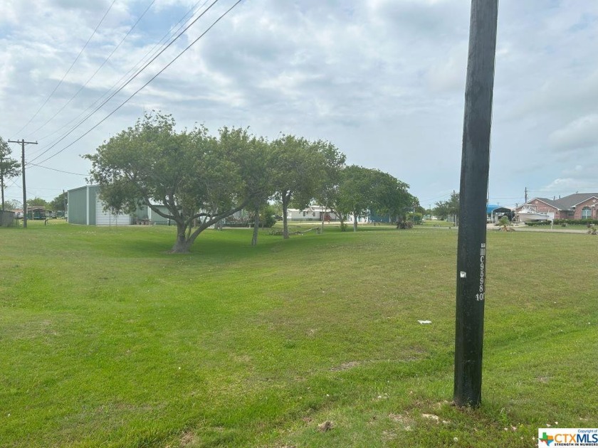 (LOT 11 AND 12) ON THE CORNER OF 9TH AND CLEVELAND. SEE - Beach Lot for sale in Seadrift, Texas on Beachhouse.com