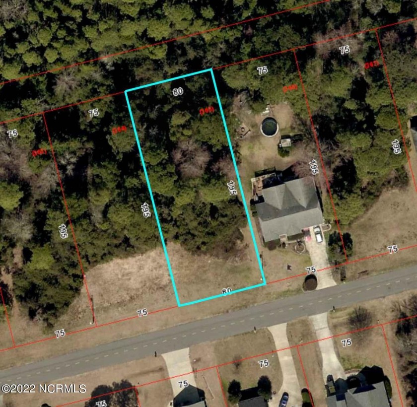 Wooded lot in New Bern's only gated community. Welcome to - Beach Lot for sale in New Bern, North Carolina on Beachhouse.com