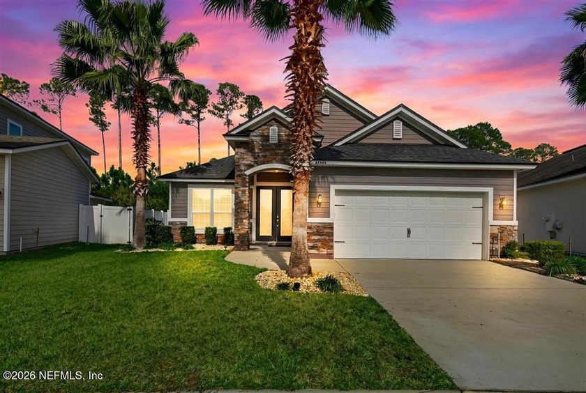 Gorgeous saltwater POOL home in Harbor Concourse! This spacious - Beach Home for sale in Fernandina Beach, Florida on Beachhouse.com