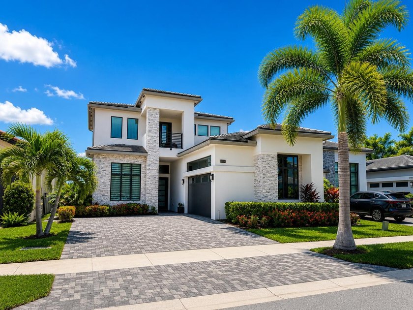 Perfectly positioned on one of the most breathtaking lots in - Beach Home for sale in Boca Raton, Florida on Beachhouse.com