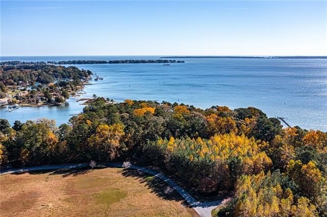 First Offering on this Unbelievable piece of property.  The - Beach Lot for sale in Deltaville, Virginia on Beachhouse.com