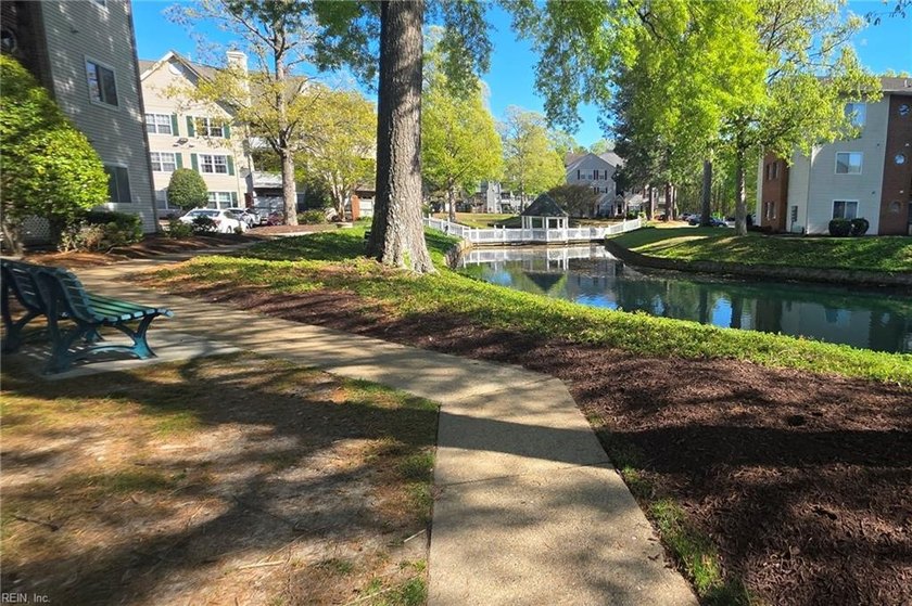 Bright natural light shines throughout this OPEN FLOORPLAN 2 - Beach Townhome/Townhouse for sale in Newport News, Virginia on Beachhouse.com