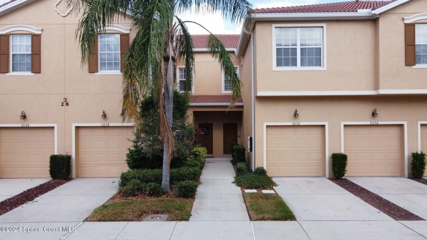 3 bedroom 2 1/2 bath townhouse in desirable Parkridge - Beach Townhome/Townhouse for sale in Sarasota, Florida on Beachhouse.com