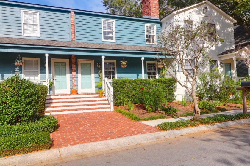 Nestled in the heart of Mount Pleasant this beautifully updated - Beach Home for sale in Mount Pleasant, South Carolina on Beachhouse.com