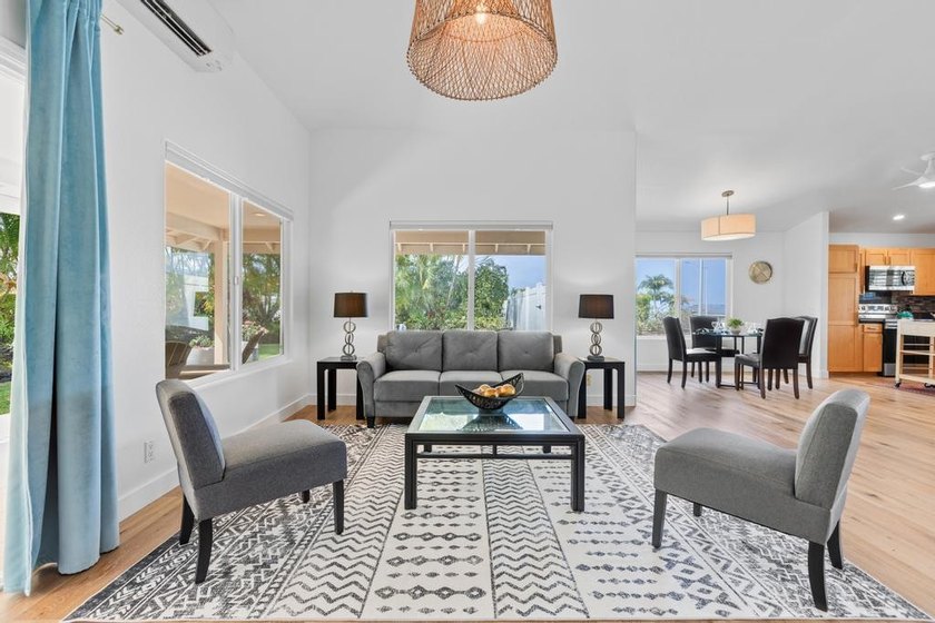 Experience refined island living in this beautifully appointed - Beach Home for sale in Kailua Kona, Hawaii on Beachhouse.com