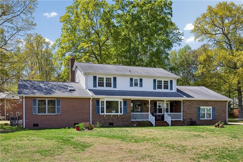 Spacious and well maintained Smart home in highly desired - Beach Home for sale in Yorktown, Virginia on Beachhouse.com