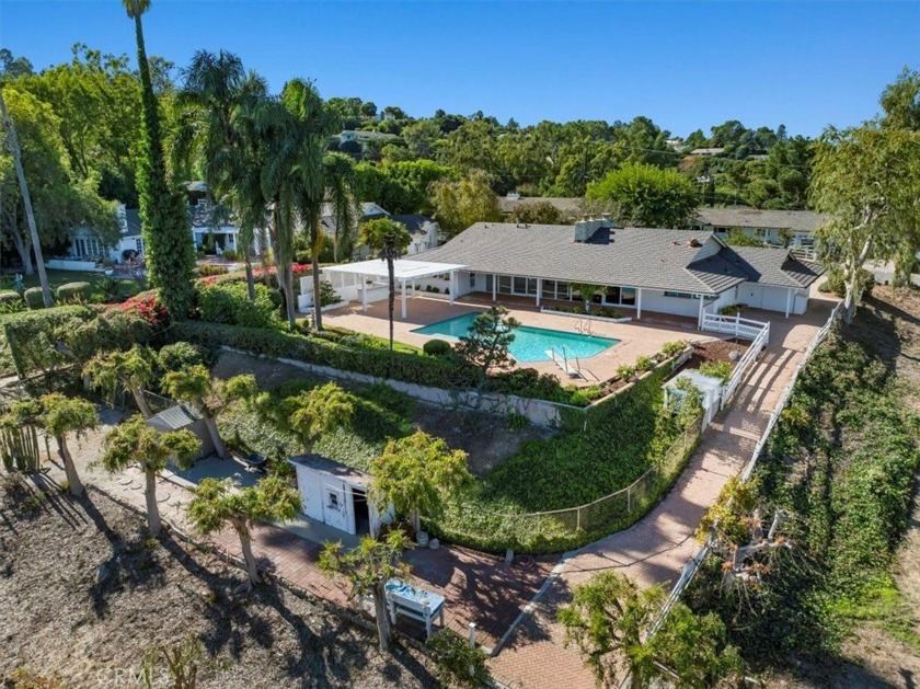 Sweeping city lights, mountain and harbor views from this - Beach Home for sale in Rolling Hills, California on Beachhouse.com