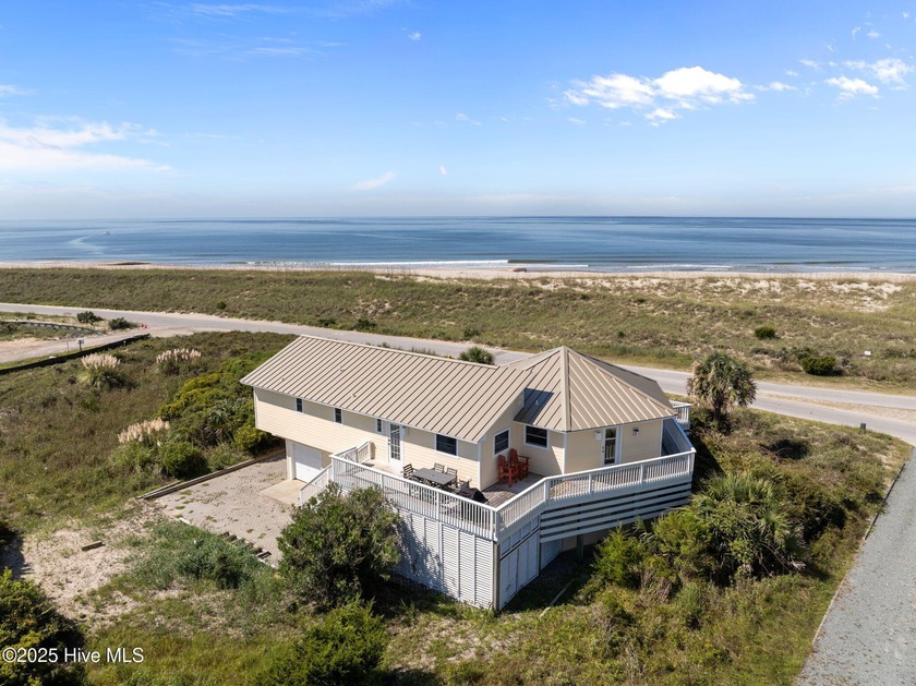 Escape to a private retreat on Bald Head Island-just a short - Beach Home for sale in Bald Head Island, North Carolina on Beachhouse.com
