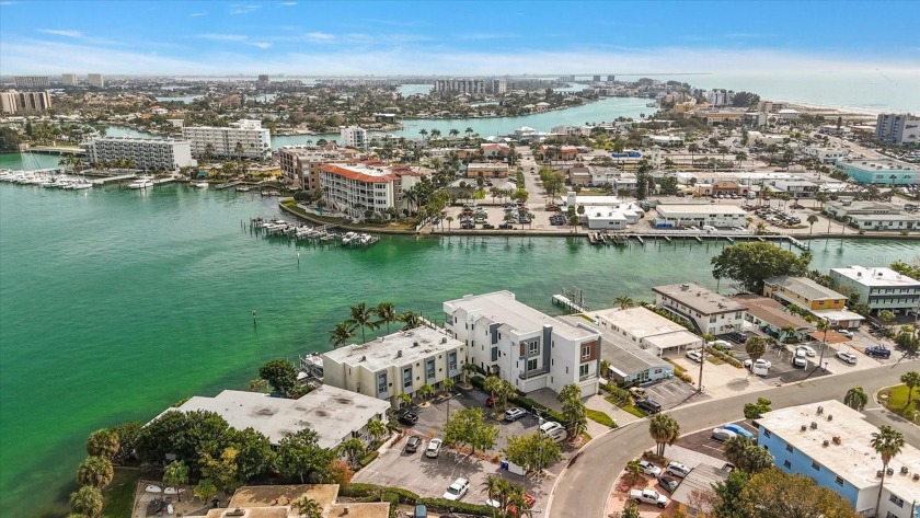 Under contract-accepting backup offers. BREATH TAKING, WIDE OPEN - Beach Townhome/Townhouse for sale in Treasure Island, Florida on Beachhouse.com