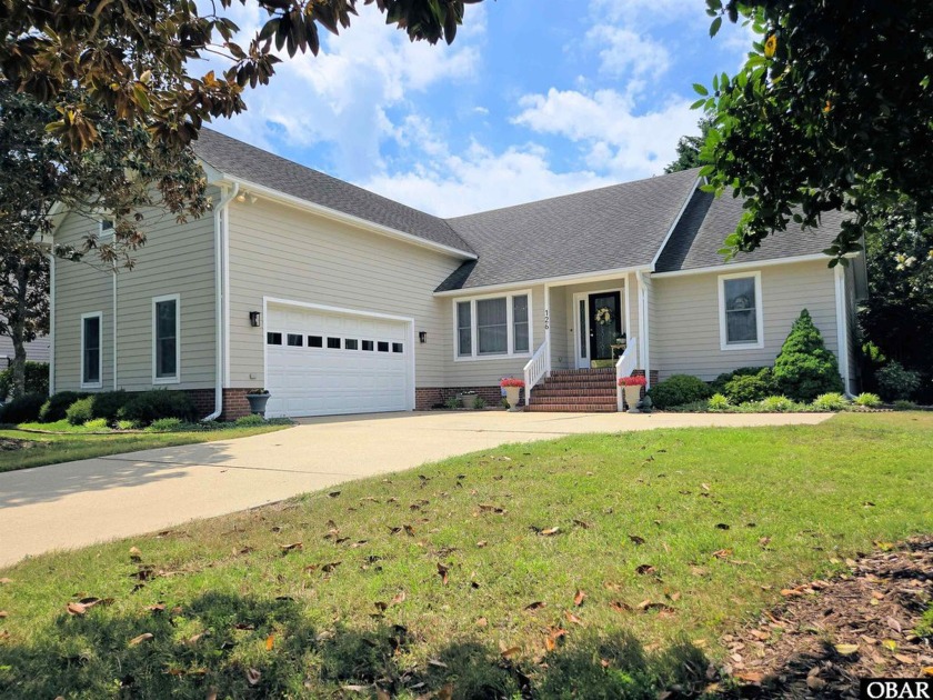 Super Nice Well Built Home With Hard Wood, Tile & Carpet - Beach Home for sale in Kill Devil Hills, North Carolina on Beachhouse.com