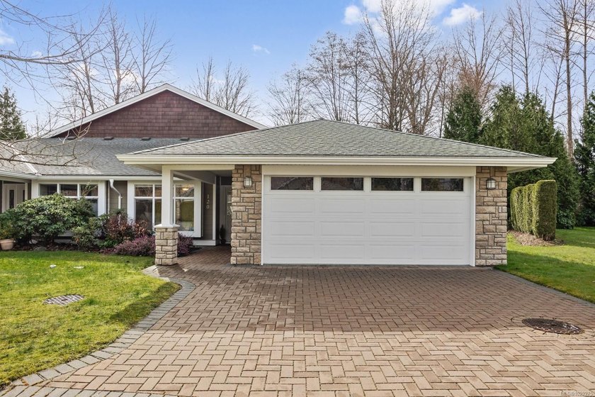 One of the largest units in the sought-after River Glen - Beach Townhome/Townhouse for sale in Courtenay, BC on Beachhouse.com