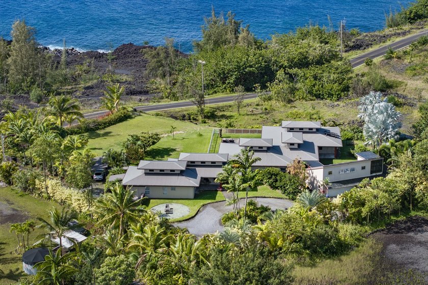 Truly unique in Puna Beach Palisades, this architect-designed - Beach Home for sale in Pahoa, Hawaii on Beachhouse.com