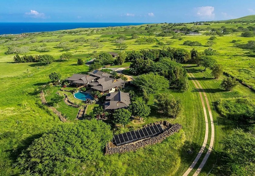 AN EXCEPTIONAL KOHALA COAST RANCH ESTATE within a gated private - Beach Home for sale in Hawi, Hawaii on Beachhouse.com