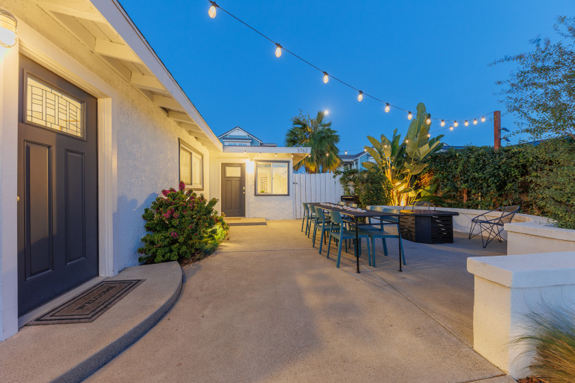 2-Unit Combo - 4BRs, Spacious Outdoor Living, Walk to - Beach Vacation Rentals in Carlsbad, California on Beachhouse.com
