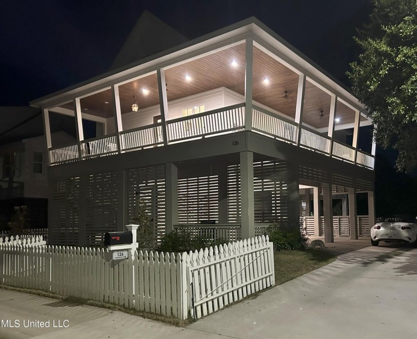 Wonderful location, beautiful design and great views make this - Beach Home for sale in Pass Christian, Mississippi on Beachhouse.com