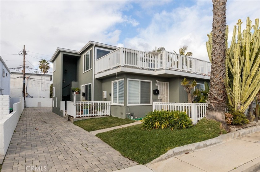 Welcome to your coastal paradise! This stunning triplex boasts - Beach Home for sale in San Clemente, California on Beachhouse.com