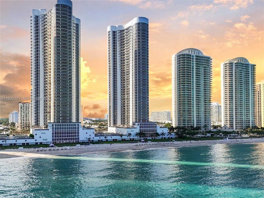 Luxurious upgraded residence with breathtaking 30th floor views - Beach Condo for sale in Sunny Isles Beach, Florida on Beachhouse.com