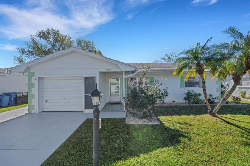 Under contract-accepting backup offers. WELCOME HOME! FULL TIME - Beach Home for sale in Bradenton, Florida on Beachhouse.com