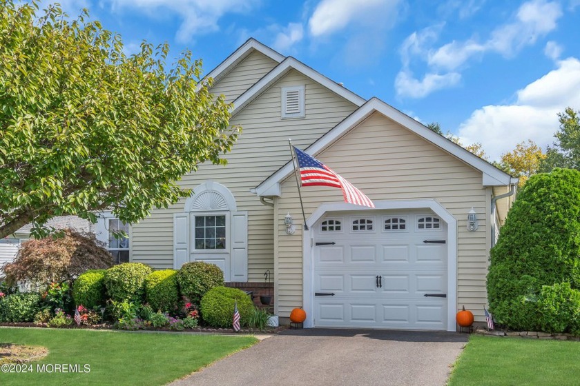 Offer & Acceptance. Seller requests no more showings.  This - Beach Home for sale in Toms River, New Jersey on Beachhouse.com