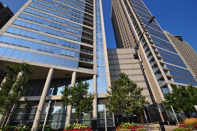 Come home to this updated high floor south facing 1 bedroom 1.5 - Beach Condo for sale in Chicago, Illinois on Beachhouse.com