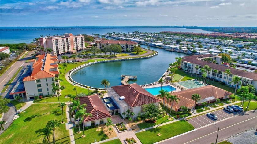 This active over 55 community will keep you young at heart. This - Beach Condo for sale in Clearwater, Florida on Beachhouse.com