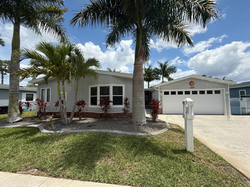 This well-cared for home is located on the 2nd hole of the West - Beach Home for sale in North Fort Myers, Florida on Beachhouse.com