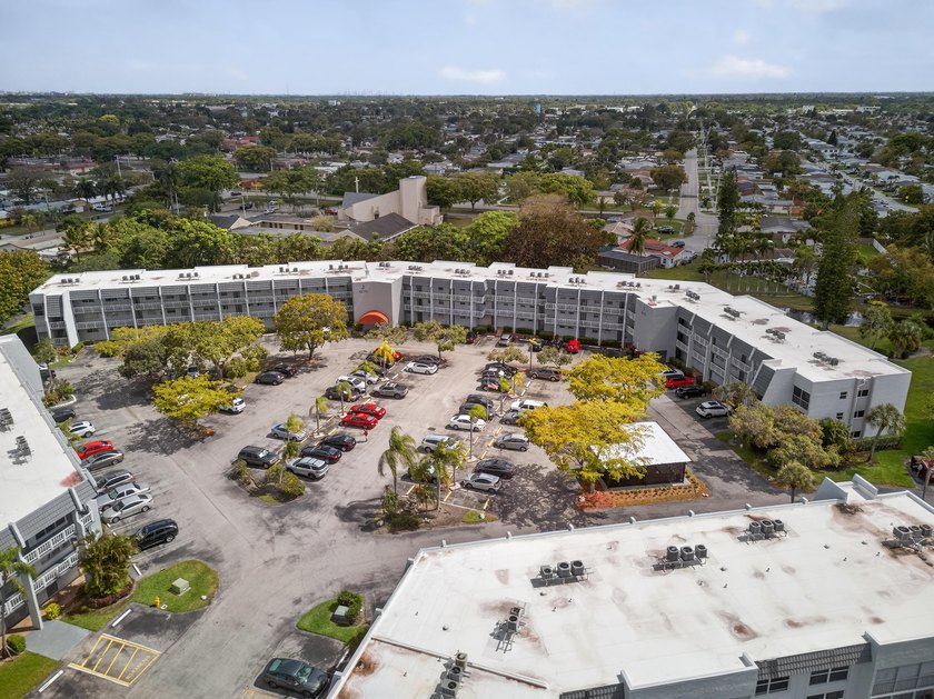 THIS IS IT! Completely upgraded and renovated 2 bedroom, 2 bath - Beach Condo for sale in Margate, Florida on Beachhouse.com
