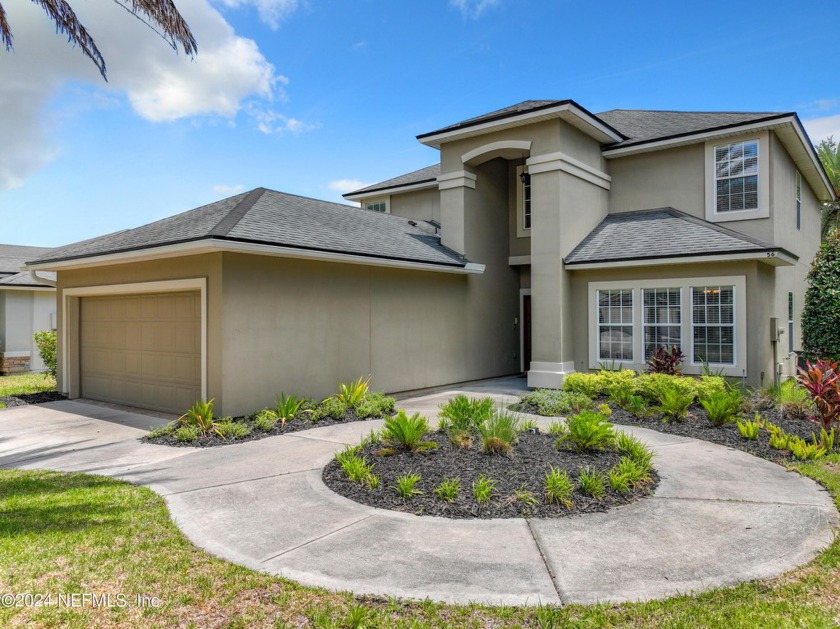 Prior model home featuring a finished air-conditioned garage and - Beach Home for sale in St Augustine, Florida on Beachhouse.com