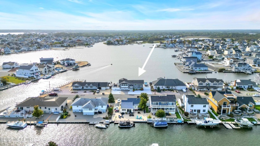 Incredible find!!!! This sought after location in the desirable - Beach Home for sale in Toms River, New Jersey on Beachhouse.com