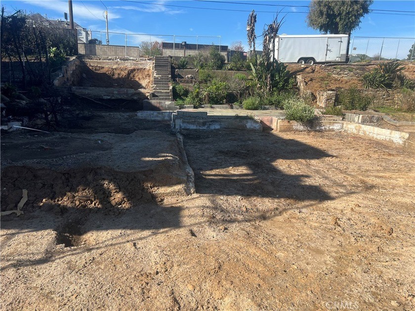 Rare opportunity to own a vacant residential lot in the highly - Beach Lot for sale in Pacific Palisades, California on Beachhouse.com