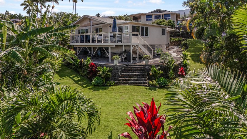Stunning ocean, coastline and sunset views from the top of Kona - Beach Home for sale in Kailua Kona, Hawaii on Beachhouse.com