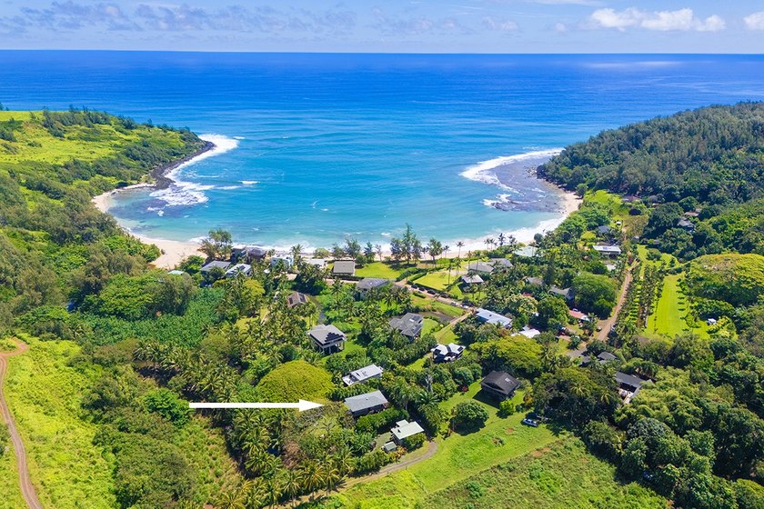 Tucked away down a quiet road in the heart of Moloaa Valley, and - Beach Home for sale in Anahola, Hawaii on Beachhouse.com