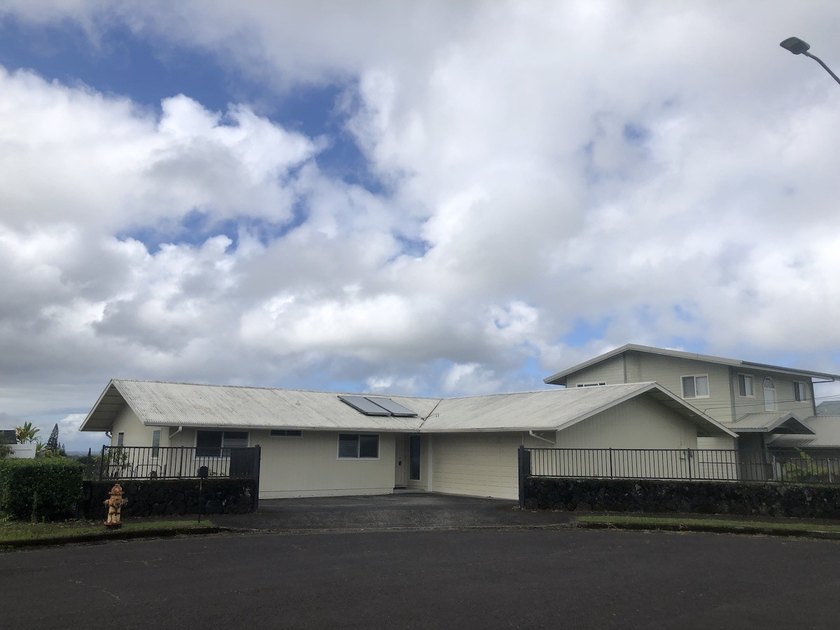 Welcome home to a 3 bedroom, 3 bathroom house with sweeping - Beach Home for sale in Hilo, Hawaii on Beachhouse.com