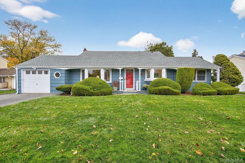 Welcome to this beautifully renovated 2024 ranch in the - Beach Home for sale in Massapequa, New York on Beachhouse.com