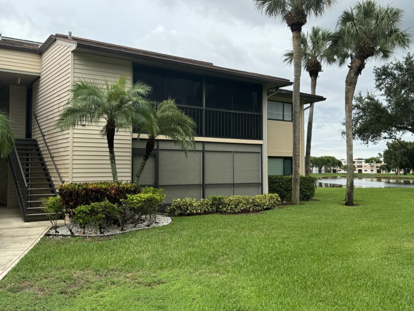 CONVERTIBLE TO 2/2. Awaken to Water, Live Among Friends - Beach Condo for sale in Delray Beach, Florida on Beachhouse.com