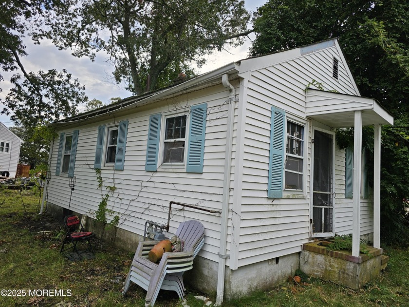 Incredible Opportunity in Green Island! Just 500 feet from the - Beach Home for sale in Toms River, New Jersey on Beachhouse.com