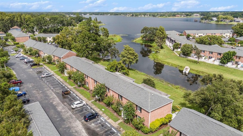 Welcome to this beautifully updated top corner condo offering - Beach Condo for sale in Tampa, Florida on Beachhouse.com