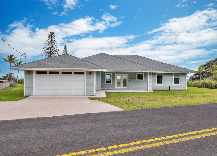 Modern Golf Course Living with Ocean Views - Built in 2022. This - Beach Home for sale in Naalehu, Hawaii on Beachhouse.com
