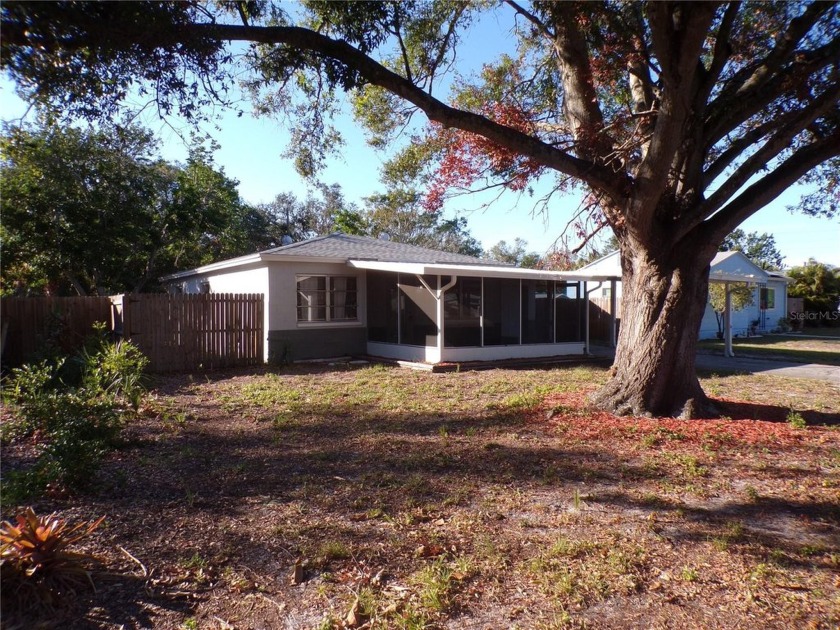 Pasadena Estates home available! MADE IT THROUGH BOTH HURRICANES - Beach Home for sale in Gulfport, Florida on Beachhouse.com