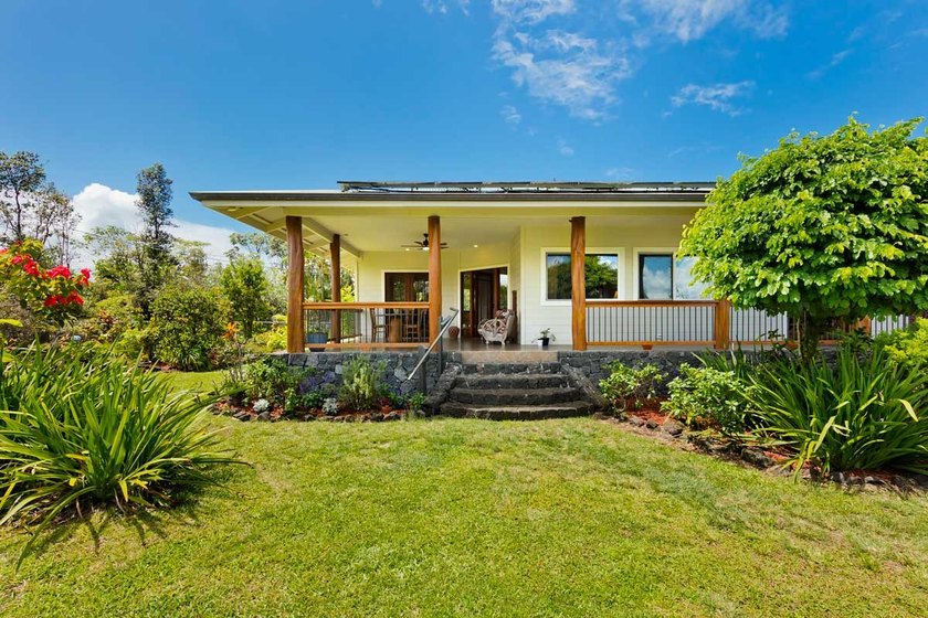 You'll know you're in Hawaii the moment you arrive at this - Beach Home for sale in Keaau, Hawaii on Beachhouse.com