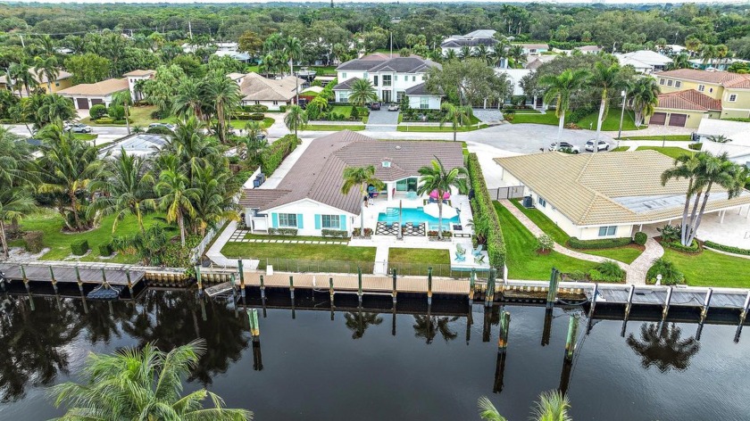 BRING YOUR SPORTFISH! Welcome to a true boater's paradise - Beach Home for sale in Palm Beach Gardens, Florida on Beachhouse.com