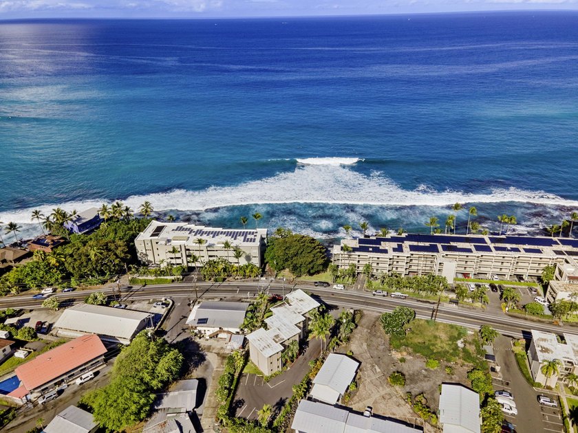 Live the Kona Coast Lifestyle at Kona Bali Kai #332 Welcome to - Beach Condo for sale in Kailua Kona, Hawaii on Beachhouse.com