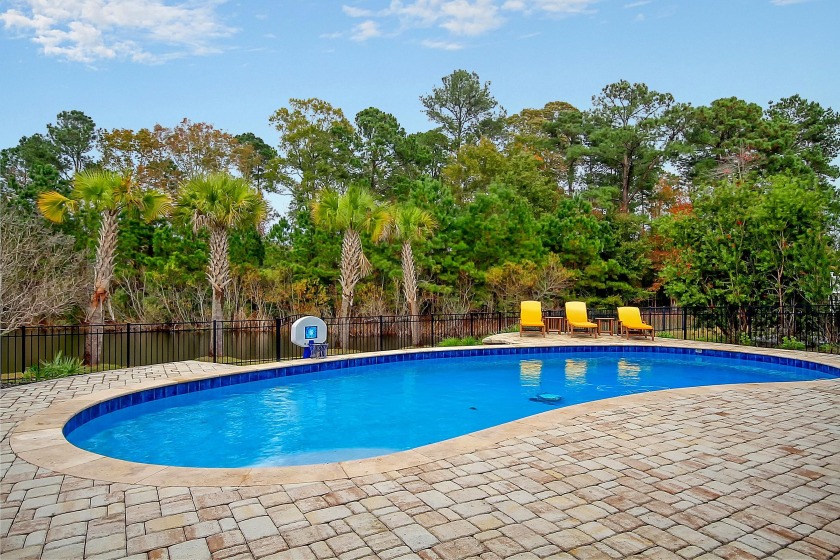BACK YARD OASIS - SALTWATER IN-GROUND POOL with heating and - Beach Home for sale in Mount Pleasant, South Carolina on Beachhouse.com