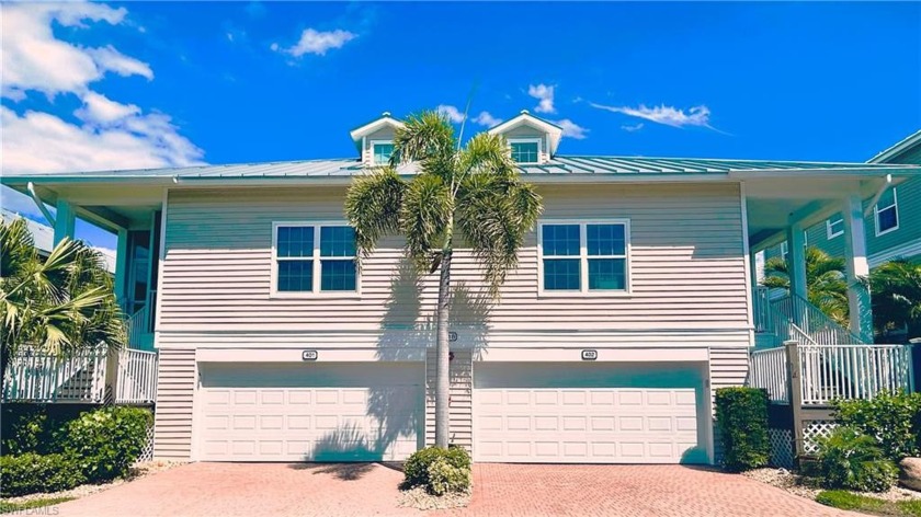 Beautiful, spacious canal-front home in the vibrant and - Beach Home for sale in Goodland, Florida on Beachhouse.com