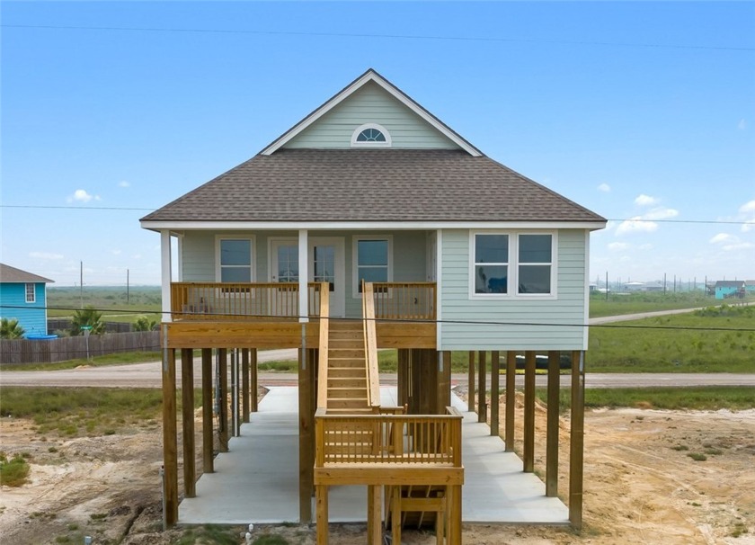 A MUST SEE!! Live your best life in this gorgeous new - Beach Home for sale in Rockport, Texas on Beachhouse.com